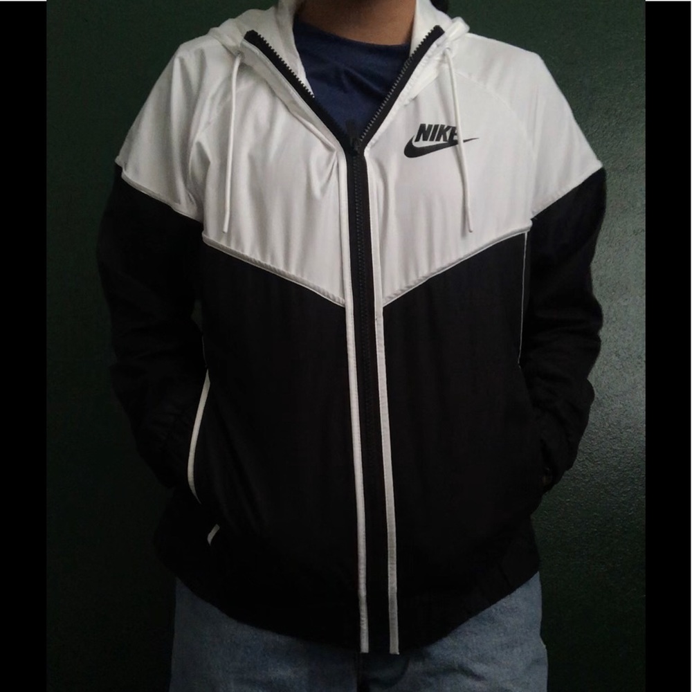 nike windbreaker